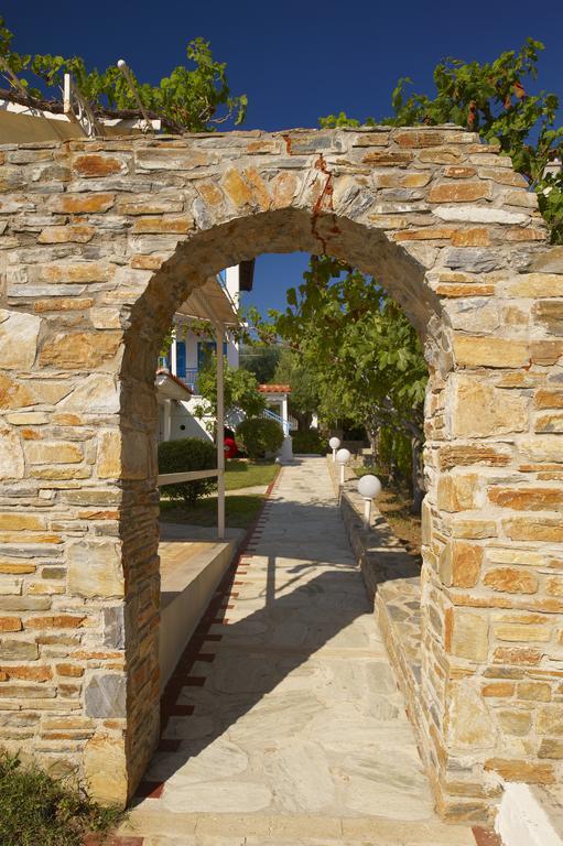 Acrotel Athena Villa Elia Nikitis Exterior photo