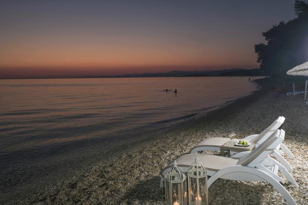 Acrotel Athena Villa Elia Nikitis Exterior photo